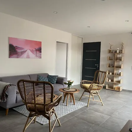 בית נופש L'espourguit Proche De L'ocean Et De La Foret *