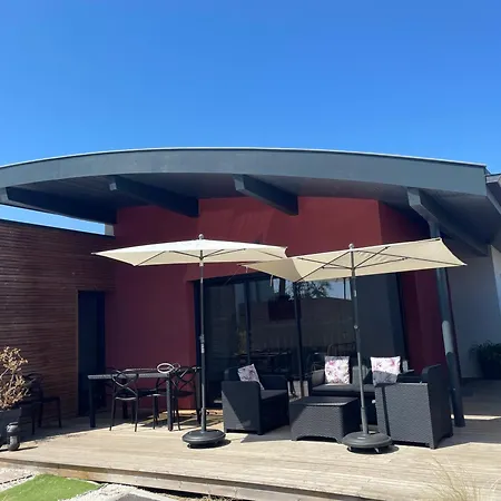 L'espourguit Proche De L'ocean Et De La Foret בית נופש