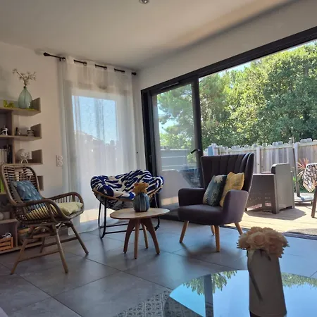 בית נופש L'espourguit Proche De L'ocean Et De La Foret